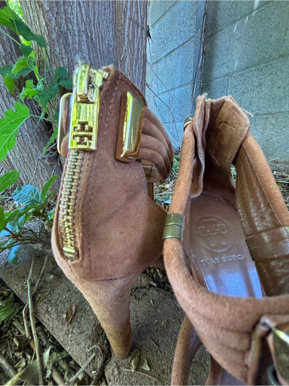 Tory Burch Carla Beaded Metallic Suede Heels 9.5 Bronze Camel Statement Sandals - Picture 3 of 6